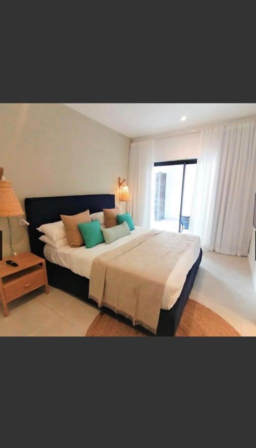 Eastern Blue Beachfront Luxury Apartment Poste Lafayette Dış mekan fotoğraf